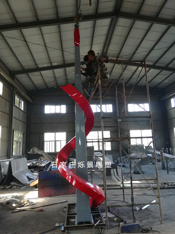 园林不锈钢雕塑1