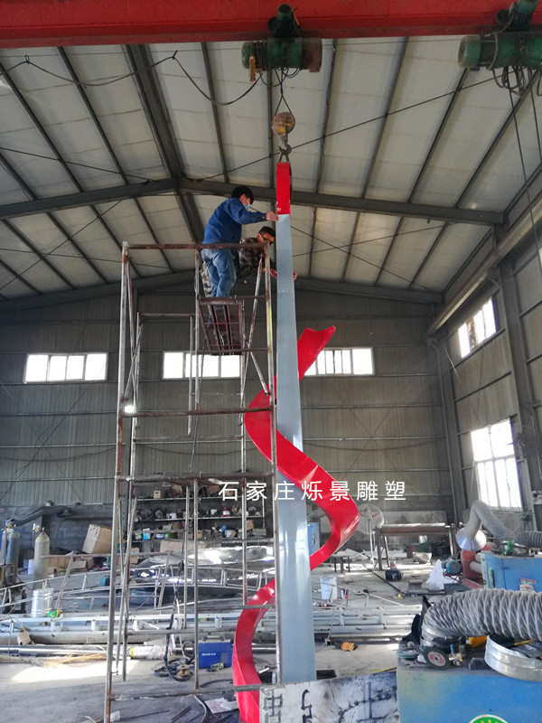 园林不锈钢雕塑2