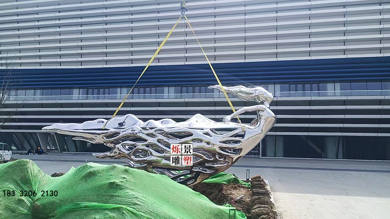 公园景观不锈钢雕塑价格