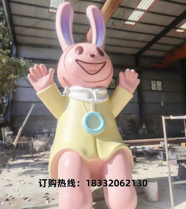 卡兔子不锈钢雕塑