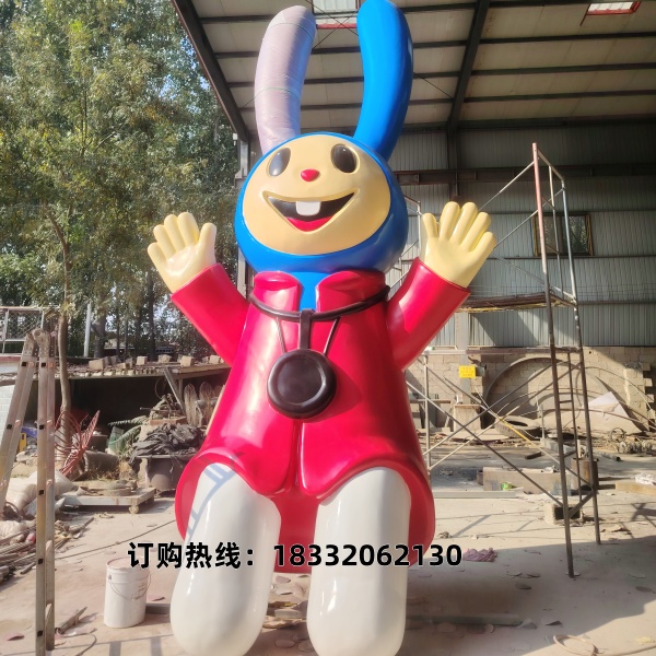 卡兔子不锈钢雕塑